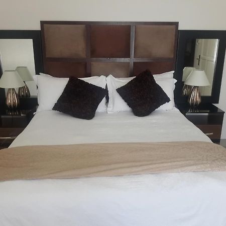 منزيني Ekupholeni Garden Villas المظهر الخارجي الصورة