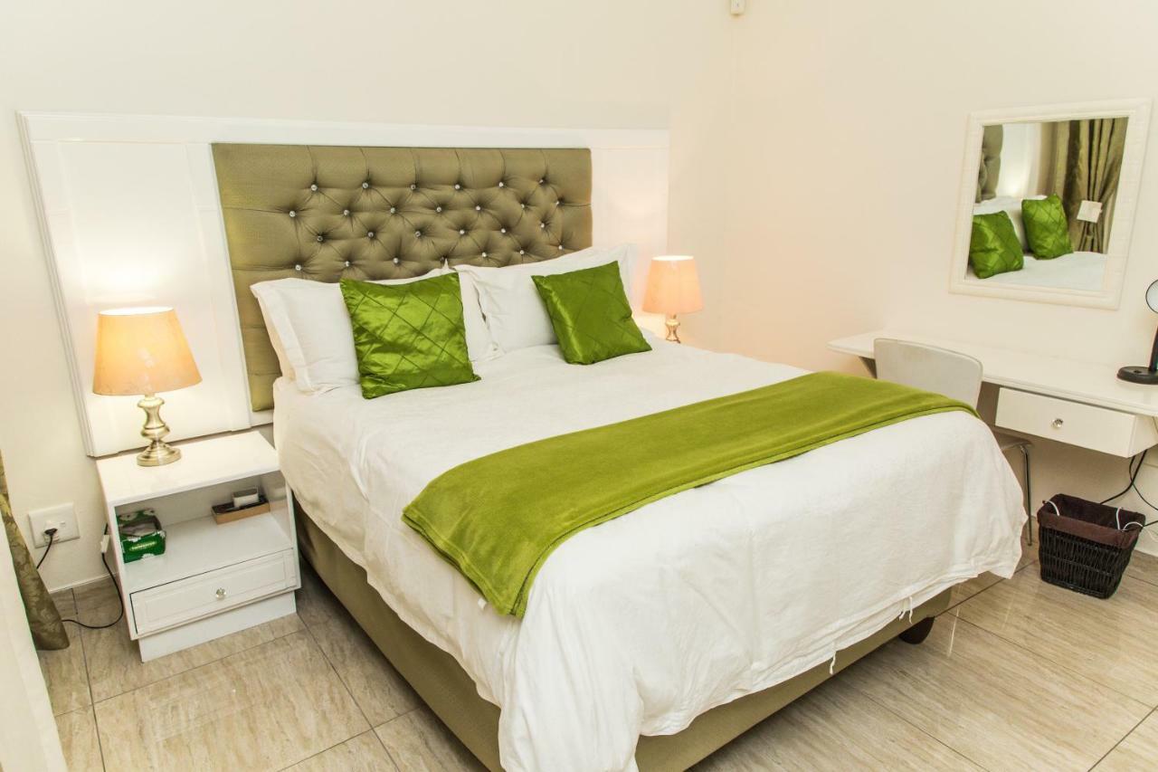 منزيني Ekupholeni Garden Villas المظهر الخارجي الصورة