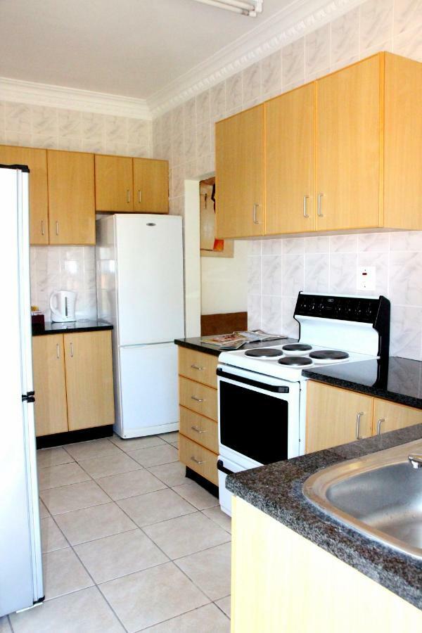 منزيني Ekupholeni Garden Villas المظهر الخارجي الصورة