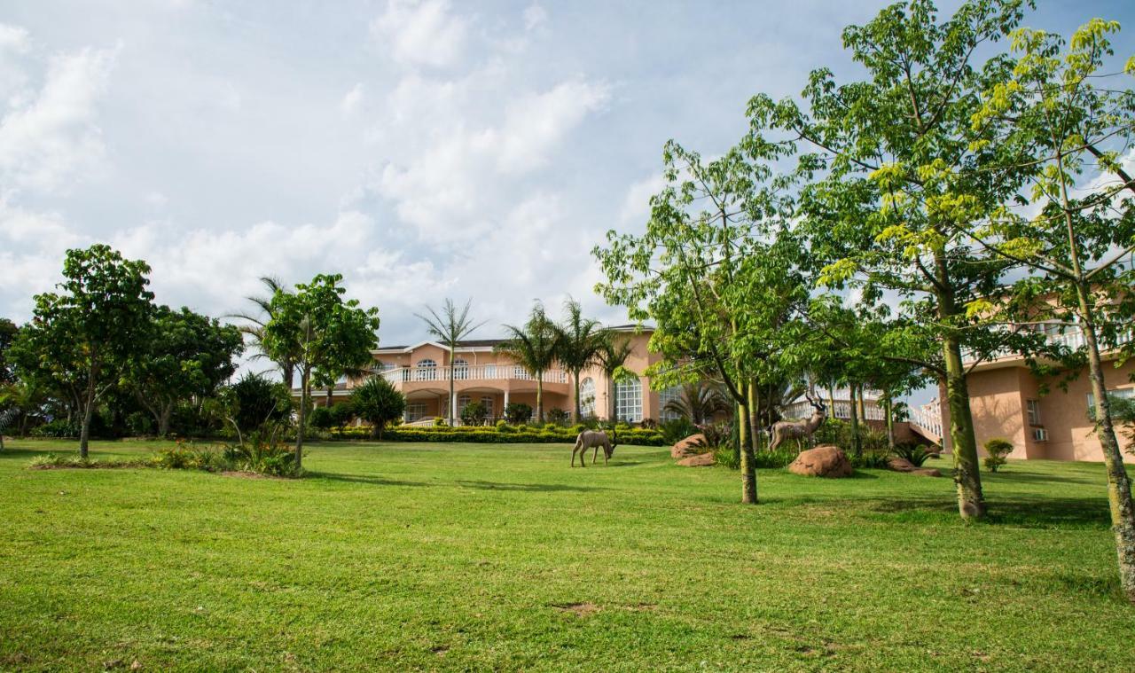 منزيني Ekupholeni Garden Villas المظهر الخارجي الصورة