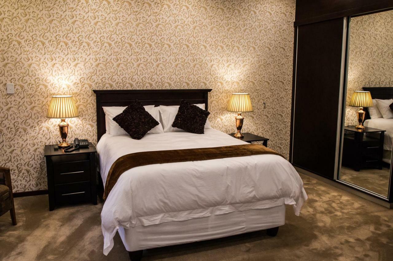 منزيني Ekupholeni Garden Villas المظهر الخارجي الصورة