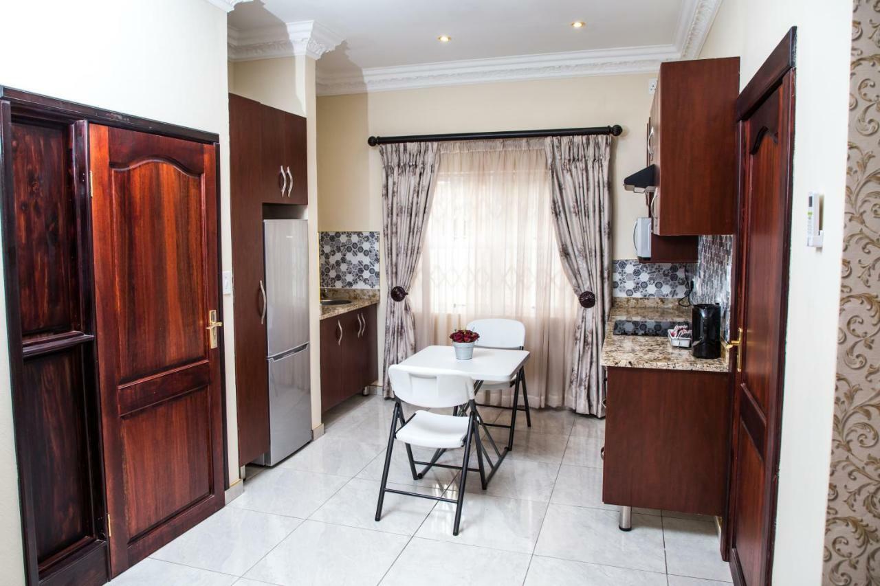 منزيني Ekupholeni Garden Villas المظهر الخارجي الصورة