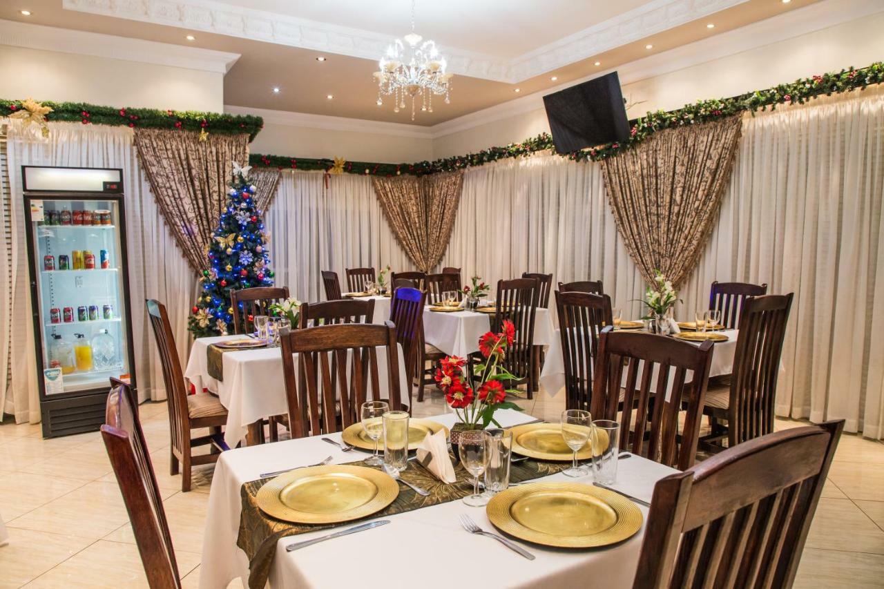 منزيني Ekupholeni Garden Villas المظهر الخارجي الصورة