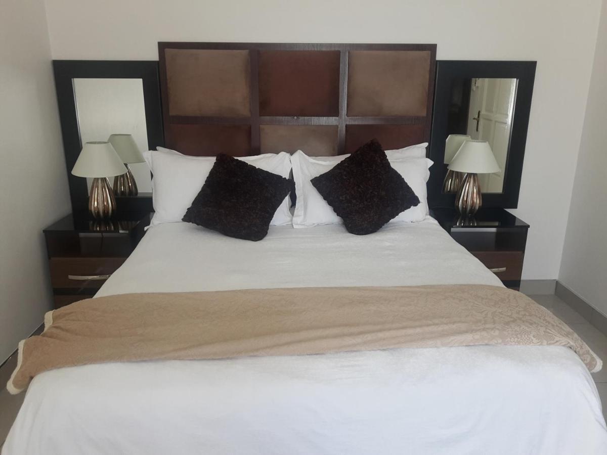 منزيني Ekupholeni Garden Villas المظهر الخارجي الصورة